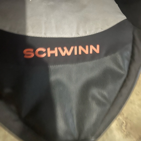 Like New Stroller for Quick Sale $80 reasonable offer accepted - Picture 4 of 4